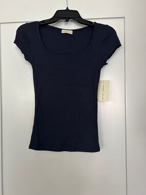 Navy Ribbed Short Sleeve Top